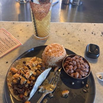 D'Poly Taco Grill & Beer - Linemen Tacos - Mexican Near Me - El Centro, California