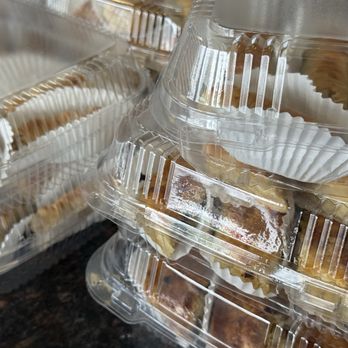 Bread Basket Bakery - Bakeries Near Me - Fresno, California