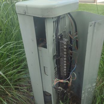 CenturyLink - This first had door partial off but know completely open. - Internet Service Providers Near Me - Minneapolis, Minnesota CenturyLink - This first had door partial off but know completely open. - Internet Service Providers Near Me - Minneapolis, Minnesota