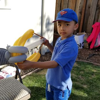 Balloon Twisting With Lien - Bow and arrow for the birthday boy. - Party & Event Planning Near Me