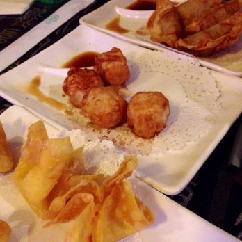 Sushi King - First wave of appetizers. No, we haven't touched it. This is how it was served. - Sushi Bars Near Me - Norfolk, Virginia