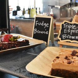 Peddlers Cafe & Catering 