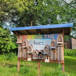 Charlotte's Blueberry Park - Plenty of space for the mason bees