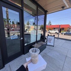 Stone Soup PDX Café - Chai and sandwich to go