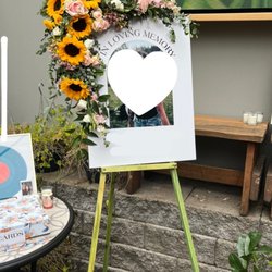 Flowers by Zsuzsana - Memorial arrangement