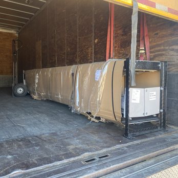 Estes Express Lines - The shipment they can't figure out how to unload from the truck! - Shipping Centers Near Me - Lyndhurst, Virginia