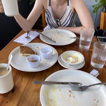 Moke’s Bread And Breakfast - Post-brunch stupor - Breakfast & Brunch Near Me - Honolulu, Hawaii Moke’s Bread And Breakfast - Post-brunch stupor - Breakfast & Brunch Near Me - Honolulu, Hawaii