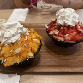 Jejubing Dessert Cafe - Mango and strawberry small bowls via - Desserts Near Me - Honolulu, Hawaii Jejubing Dessert Cafe - Mango and strawberry small bowls via - Desserts Near Me - Honolulu, Hawaii