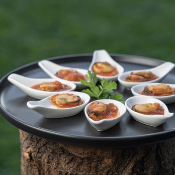 Chef Garby - Mussels with saffron and tomatoe sauce - Personal Chefs Near Me Chef Garby - Mussels with saffron and tomatoe sauce - Personal Chefs Near Me