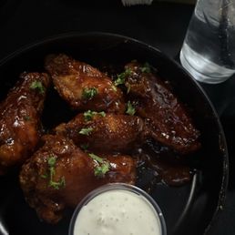 Honey jerk wings