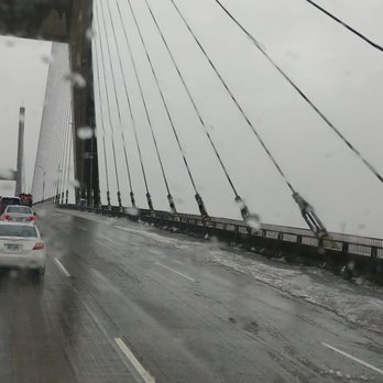 Alex Fraser Bridge - Ice has fallen mostly in the right lane - Landmarks & Historical Buildings Near Me - Delta, British Columbia