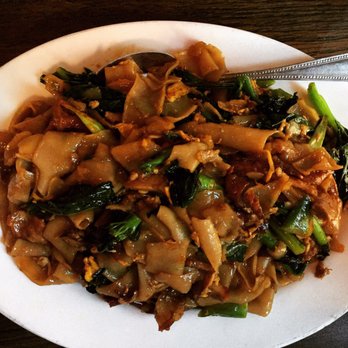 Jitlada - Pad See Ew w/ duck - Thai Near Me - Los Angeles, California