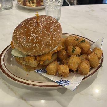 Rounders Pub House - Buffalo Chicken Sandwich - Sports Bars Near Me - Chicago, Illinois
