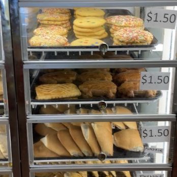 Alicia Bakery - Fresh bakery goods. - Bakeries Near Me - Austin, Minnesota
