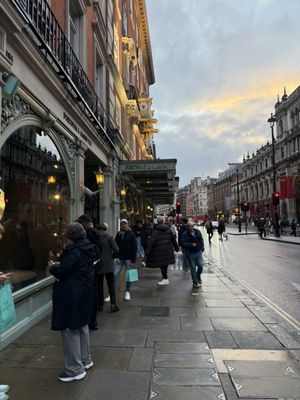 Fortnum & Mason by null