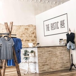 The Rustic Hue - Check Out