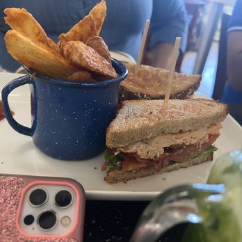 Cups Cafe - Chicken sandwich - Breakfast & Brunch Near Me - Palm Desert, California Cups Cafe - Chicken sandwich - Breakfast & Brunch Near Me - Palm Desert, California