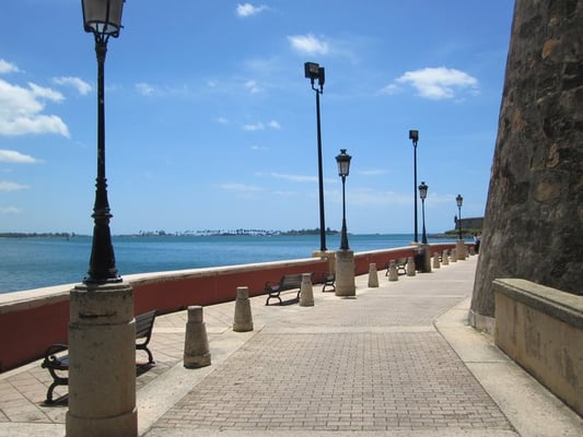 Paseo de la Princesa by null