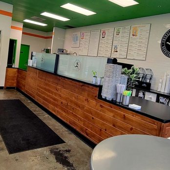 Emerald City Smoothie - Interior of store - Juice Bars & Smoothies Near Me - Seattle, Washington Emerald City Smoothie - Interior of store - Juice Bars & Smoothies Near Me - Seattle, Washington
