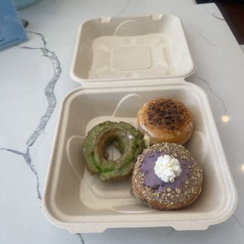 Donut Petit - Our order cream, Brulé, donut, pistachio old fashion, and blueberry crumble - Donuts Near Me - Alameda, California Donut Petit - Our order cream, Brulé, donut, pistachio old fashion, and blueberry crumble - Donuts Near Me - Alameda, California