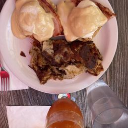 Classic Eggs Benedict, yum!!