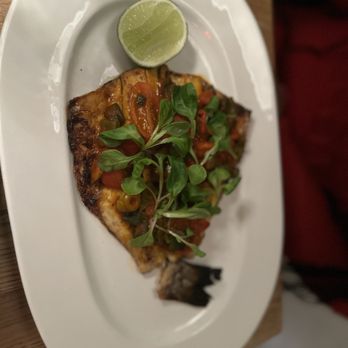 El Fish Marisquería - Branzino A Las Brasas - Seafood Near Me - New York, New York El Fish Marisquería - Branzino A Las Brasas - Seafood Near Me - New York, New York