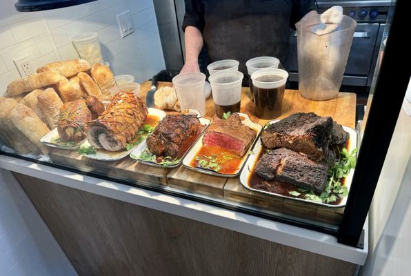 Moody Market & Provisions by null