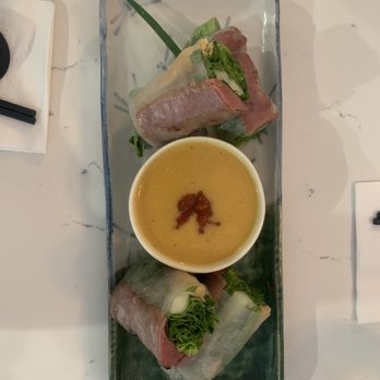 Em Vietnamese Bistro - Pork summer rolls - Vietnamese Near Me - Brooklyn, New York Em Vietnamese Bistro - Pork summer rolls - Vietnamese Near Me - Brooklyn, New York
