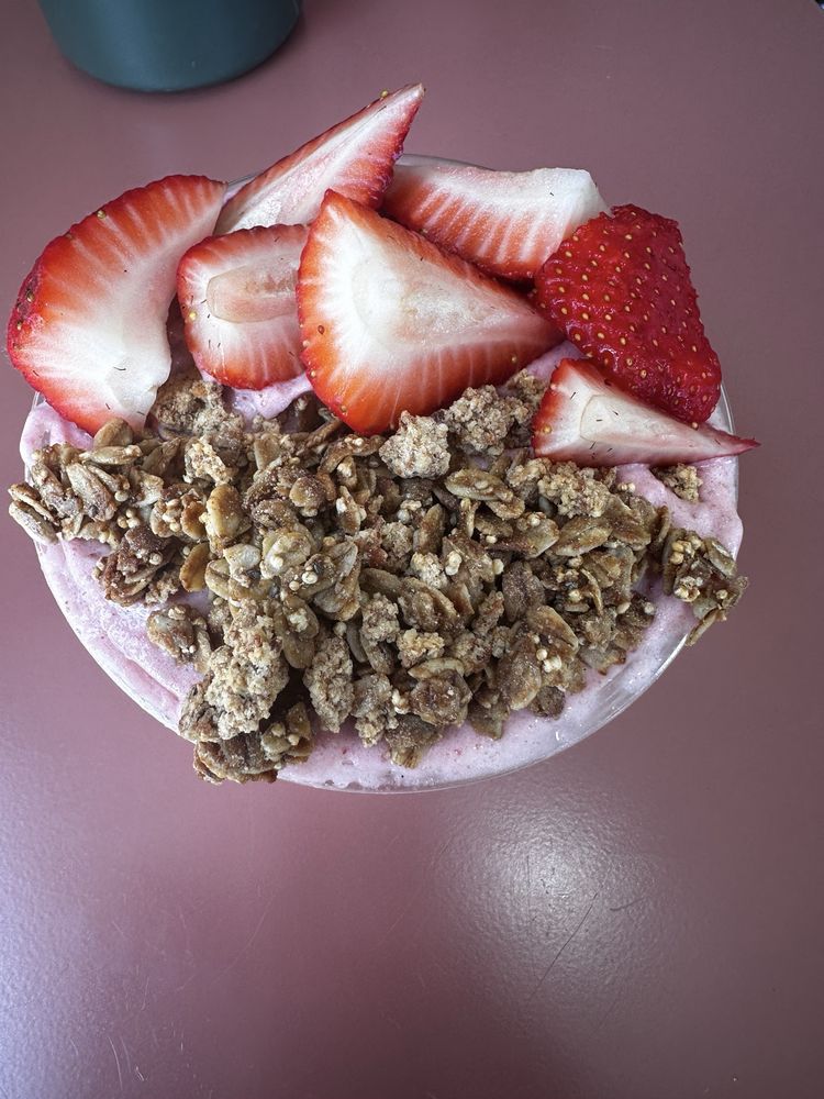 CHOICE JUICERY Updated October 2024 19 Photos & 15 Reviews 104 N