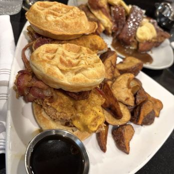 North Street Grille - D CHICKEN & WAFFLE SLIDERS - Breakfast & Brunch Near Me - Boston, Massachusetts North Street Grille - D CHICKEN & WAFFLE SLIDERS - Breakfast & Brunch Near Me - Boston, Massachusetts