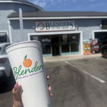 Blenders In the Grass - Juice Bars & Smoothies Near Me - Santa Barbara, California