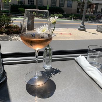 CR NoMa - Rosé - Mediterranean Near Me - Washington, DC, District of Columbia CR NoMa - Rosé - Mediterranean Near Me - Washington, DC, District of Columbia