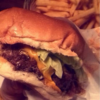 Tommi's Burger Joint - Burgers Near Me - Berlin, BE Tommi's Burger Joint - Burgers Near Me - Berlin, BE
