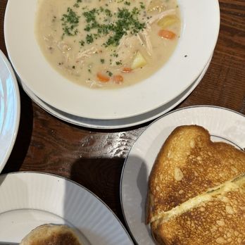 The Cafe at The Inn - Soup of the day and grilled cheese - Coffee & Tea Near Me - Benicia, California