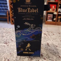 a bottle of johnnie walker blue label