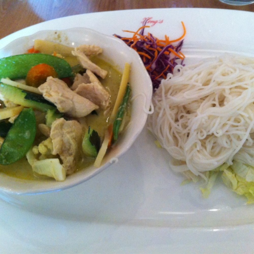 Heng's Thai Cuisine - Green curry with chicken - Thai Near Me - Springfield, Pennsylvania Heng's Thai Cuisine - Green curry with chicken - Thai Near Me - Springfield, Pennsylvania