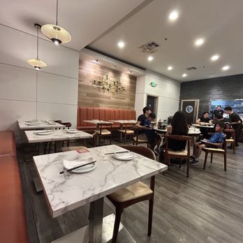 Noodle Nest - Interior 7/25/26 - Chinese Near Me - Irvine, California Noodle Nest - Interior 7/25/26 - Chinese Near Me - Irvine, California
