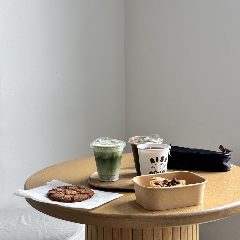 Rise Coffee - Molasses cookie, Maple Tart, Cream Matcha Latte, Hojicha Latte, Earl Grey Cream Tea - Cafes Near Me - Richmond Hill, Ontario
