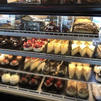 Double T Diner - White Marsh - Dessert case - Diners Near Me - White Marsh, Maryland