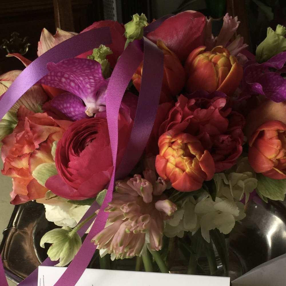 Flirt bouquet arrangement in small.