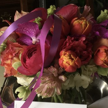 Ultra Violet Flowers - Flirt bouquet arrangement in small. - Florists Near Me - Washington, DC, District of Columbia Ultra Violet Flowers - Flirt bouquet arrangement in small. - Florists Near Me - Washington, DC, District of Columbia