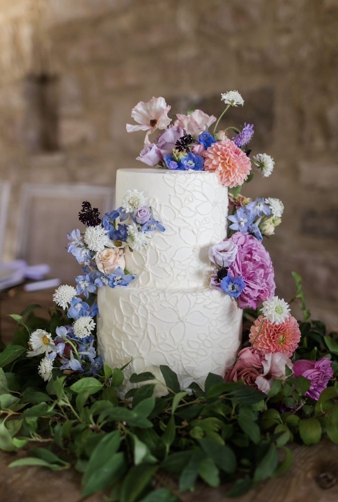 CAKEBUDS BAKERY Updated September 2024 34 Photos & 27 Reviews 410