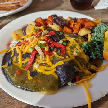 Red Rock Cafe - Blue corn huevos rancheros - Breakfast & Brunch Near Me - Sedona, Arizona Red Rock Cafe - Blue corn huevos rancheros - Breakfast & Brunch Near Me - Sedona, Arizona