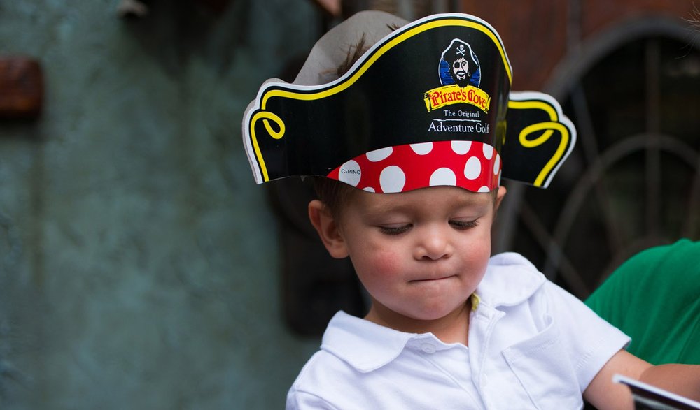 Pirate's Cove Adventure Golf Logo