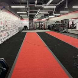 The gym is clean, cool, and spacious. The gym is clean, cool, and spacious.