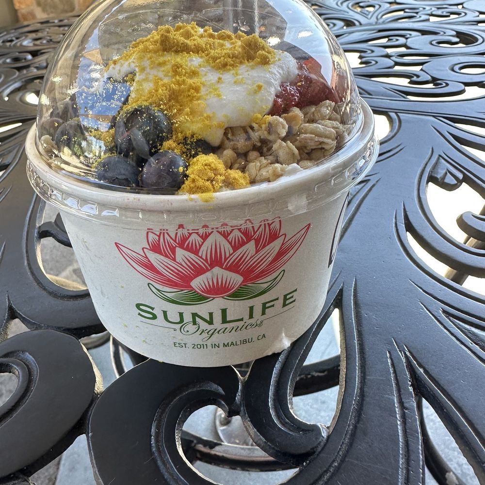 Sunlife Organics - Maui Bowl - Juice Bars & Smoothies Near Me - Malibu, California