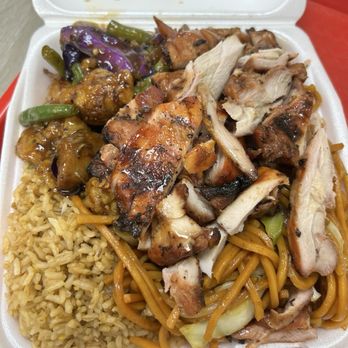 Happy Wok - 2 Two Entrees Combo - Chinese Near Me - Moreno Valley, California Happy Wok - 2 Two Entrees Combo - Chinese Near Me - Moreno Valley, California