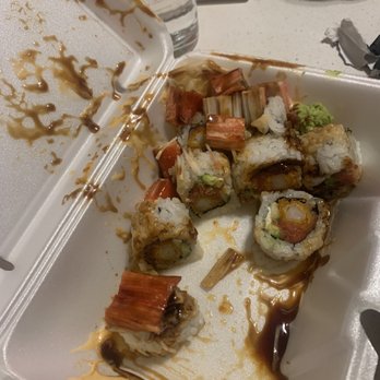 Rock N Roll Sushi - The roll they replaced that they forgot to pack In the Togo order - Sushi Bars Near Me - Milton, Florida