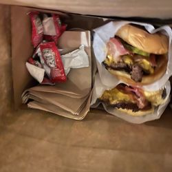 Shake Shack Hillsdale