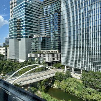 Austin Central Library - Libraries Near Me - Austin, Texas